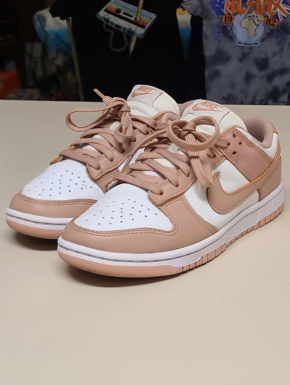Nike Dunk Low Rose Whisper leather casual skateboard sneakers size 7.5